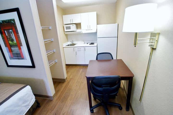 Room 14 of 25