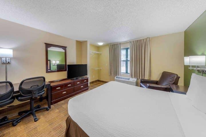 Room 21 of 93