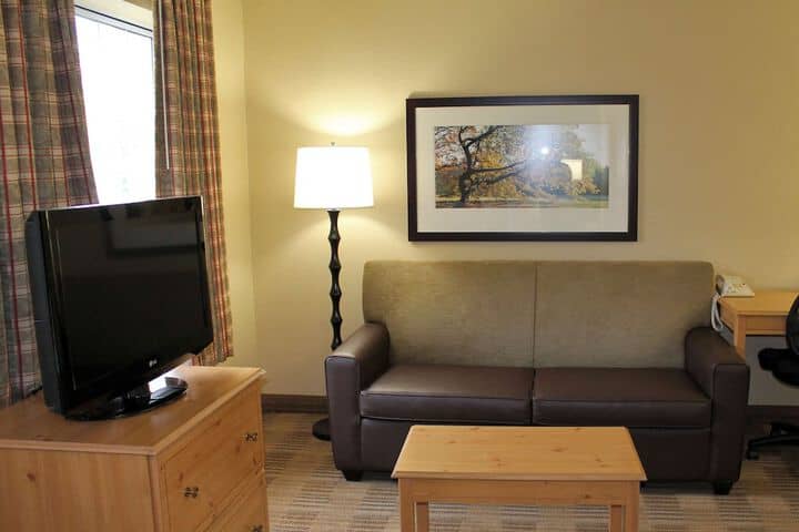 Room 18 of 36
