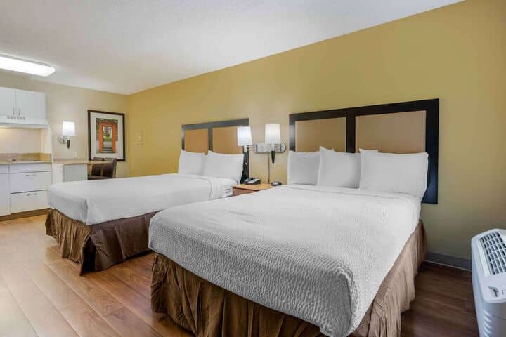 Room 21 of 48