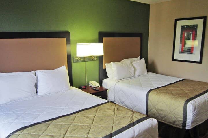 Room 15 of 25