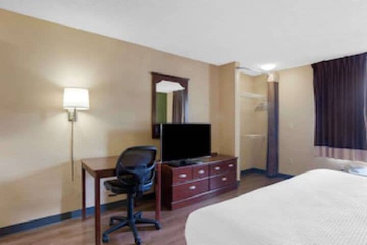 Room 49 of 93