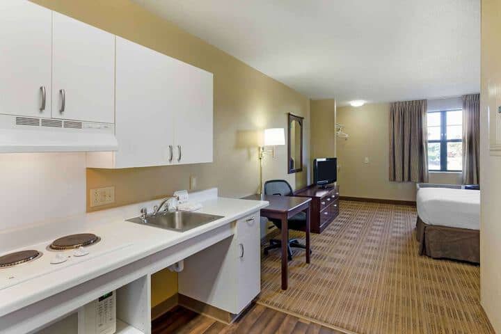 Room 12 of 26