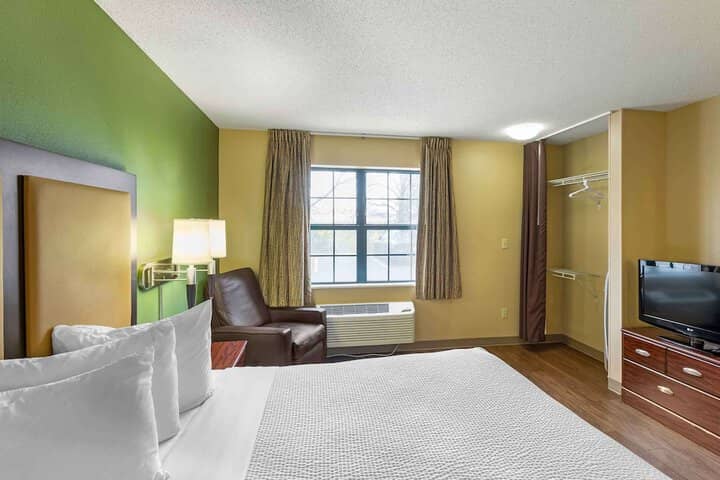 Room 9 of 31