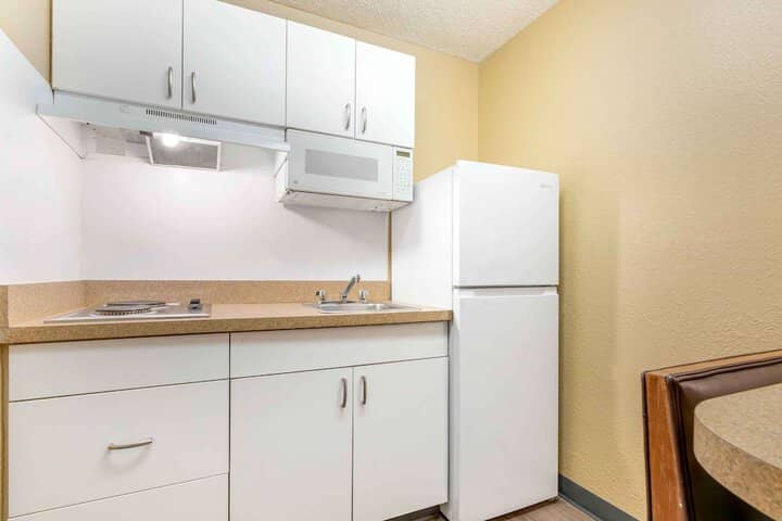 Room 13 of 48