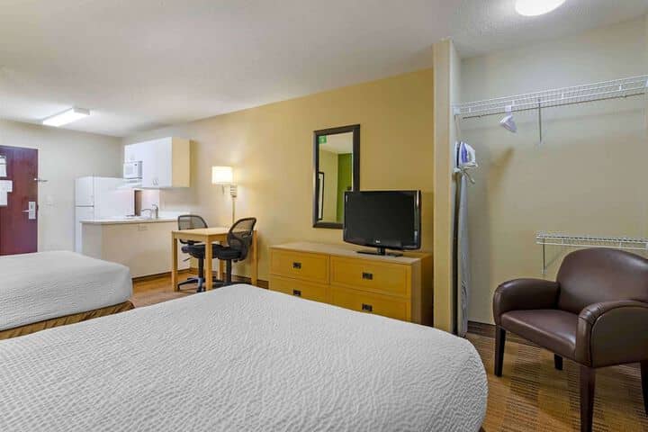 Room 15 of 26