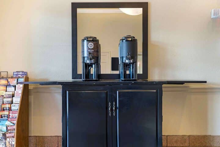 Breakfast/Coffee Service 43 of 48